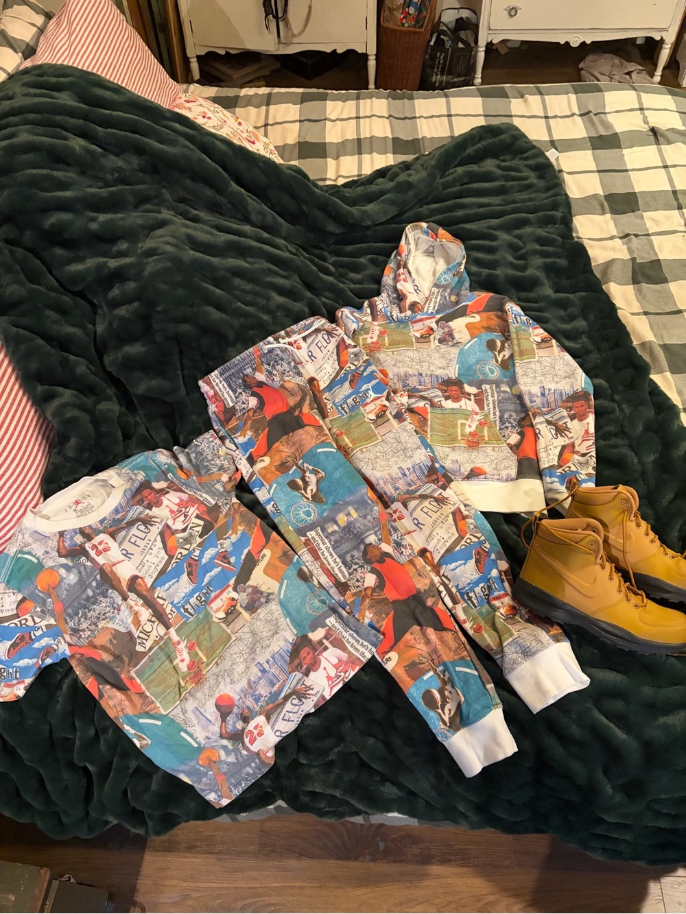 Jordan size 10/12 3 piece matching set with like new size 6y Nike boots